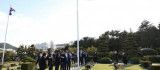Bakan Çavuşoğlu'ndan Kore şehitlerinin yattığı BM Anıt Mezarlığı'na ziyaret
