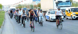 Diyarbakır'da 100 bisikletçi  hareketli yaşamak için pedal çevirdi
