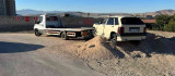 Elazığ'da otomobil kum birikintisine çarptı: 2 yaralı