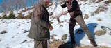 Elazığ'da yaban hayvanları için doğaya yem bırakıldı