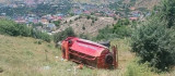 Tunceli Belediyesi aracı şarampole yuvarlandı: 3 yaralı